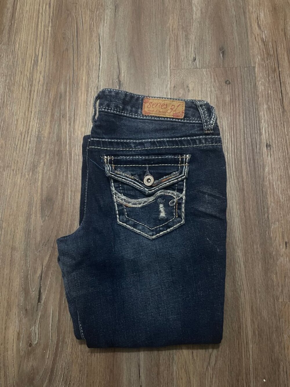Series 31 Flared Jean -05
